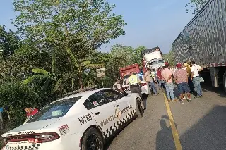 Imagen Protesta sigue: productores mantienen bloqueos en carreteras de Veracruz por mal estado de vías