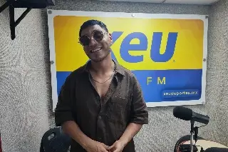 Imagen Operan de emergencia al cantante veracruzano Samo, ante sospecha de cáncer (+video)