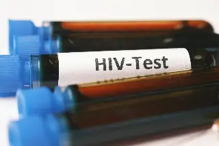 Imagen En el mes del orgullo LGBT, realizan pruebas de detección de VIH en colonias de Veracruz