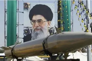 Imagen Irán asegura haber derribado 2 aviones israelíes y un piloto capturado con vida