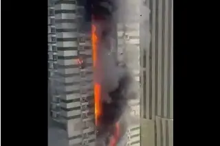 Imagen Evacuadas más de 3.800 personas por incendio en rascacielos de Dubái (+Video)