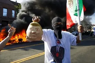 Imagen Consulado de México está sobrepasado, afirma especialista sobre redadas en EU