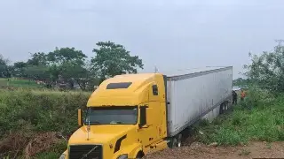 Imagen Accidente de tráiler causa cierre en esta autopista de Veracruz