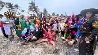 Imagen Arranca partido Soltera vs Casadas previo al Carnaval de Veracruz