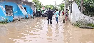 Imagen Pierden familias sus pertenencias por lluvias en Ozuluama, Veracruz 