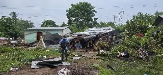 Imagen Lluvias dejan daños en viviendas, inundaciones y deslaves en Tántima, Veracruz