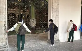 Imagen Continúa este lunes la toma de la Prepa Juárez, estudiantes intentan bloquear acceso a palacio de gobierno