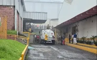 Imagen Deja 23 trabajadores intoxicados incendio en caldera de empresa en Fortín, Veracruz 