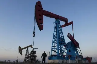 Imagen Petróleo de Texas cae 6.04%, hasta 64.37 dólares, por alto el fuego de Israel e Irán