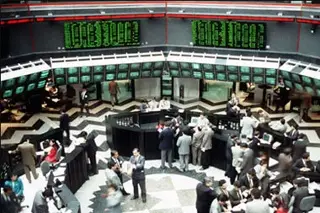 Imagen Bolsa mexicana repunta este martes; sube 1.15% en línea con mercados de EU