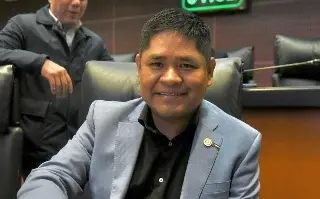 Imagen Erasmo Catarino, excantante de La Academia, protesta como senador de la República