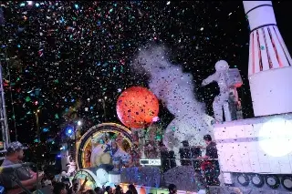 Imagen Carnaval de Veracruz: ¡Hoy coronación de la Corte Real y concierto de Juan Luis Guerra!