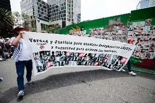 Imagen Exigen justicia para trans, migrantes y desaparecidos en 'Marcha del Orgullo' en CDMX 