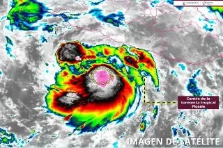 Imagen Sheinbaum advierte que Flossie pasará de tormenta a huracán en las próximas horas
