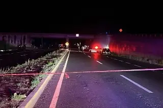 Hallan 20 cuerpos abandonados en un puente vehicular de Culiacán