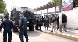 Imagen Liberan a 2 lesionados en toma de rehenes en San Juan de Aragón en CDMX