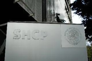 Hacienda amortiza deuda externa con remanentes del Banxico y bonos soberanos
