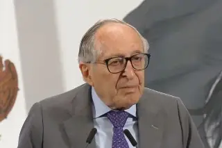 “Los enfermos están llegando tarde”, reprocha secretario de Salud