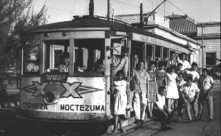 Imagen Inauguran exposición de los antiguos tranvías de Veracruz 