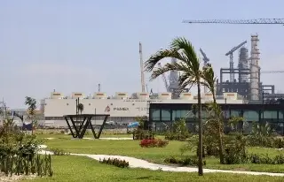 Imagen Refinería de Dos Bocas tuvo un problema eléctrico, pero ya está funcionando: Sheinbaum 