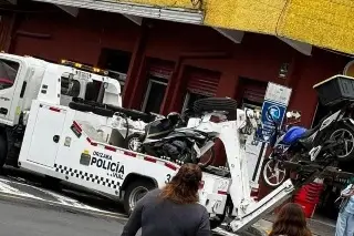 Imagen Realizan operativo para recuperar  espacios públicos en la vialidad en Orizaba, Veracruz