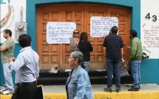 Imagen Jubilados del magisterio toman oficinas; exigen pagos pendientes y denuncian corrupción