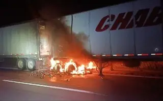 Tráiler se incendia en la autopista Córdoba–Veracruz