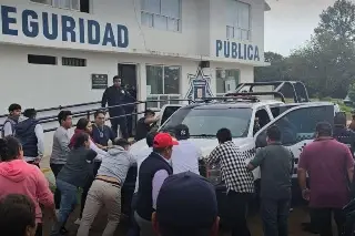 Intentan robar transporte público y ciudadanos furiosos los capturan en Tlaxcala (+Video)