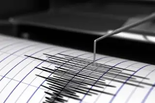 Imagen Autoridades rebajan a 'aviso' la alerta de tsunami en Alaska tras sismo de magnitud 7.3