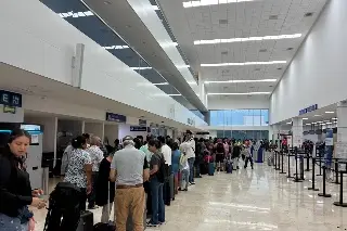 Imagen Aprovechan vacaciones para viajar, así el movimiento en el aeropuerto de Veracruz  