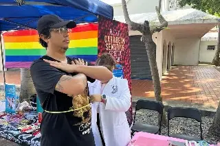 Imagen Brindan asesorías, servicio médico y otras atenciones en brigada de salud en Veracruz