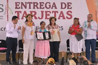Imagen Entregan tarjetas de FAISPIAM a comunidades indígenas de Veracruz 