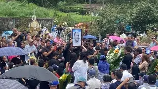 Imagen Despiden con porras y aplausos a Arnulfo Rodríguez, fallecido alcalde electo de Banderilla 