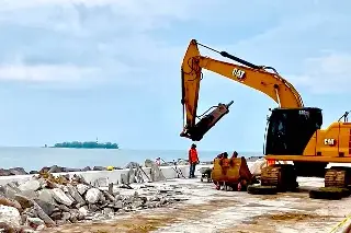 Imagen En dos semanas finalizan reparación del socavón en Boca del Río