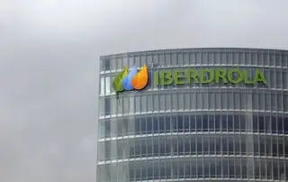 Imagen Iberdrola inicia salida de México; contrata a banco Barclays para vender 15 plantas renovables