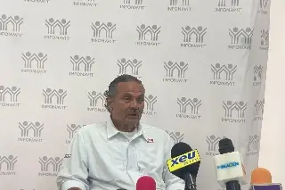 Imagen No estamos violando ningún derecho a la propiedad: director del Infonavit sobre regularización de casas invadidas