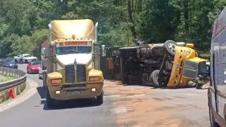 Imagen Hay cierre parcial de circulación en carretera de Veracruz; es por esta razón 