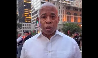 Imagen Al menos cuatro muertos, incluido un policía, en tiroteo en Nueva York, confirma alcalde
