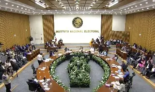 Imagen INE aprueba multas a candidatos de acordeones en elección judicial, seguirá investigación