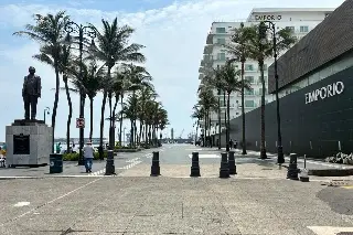 Imagen Reprochan que se permita a semifijos y ambulantes en el malecón de Veracruz