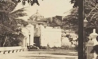 Imagen ¿Dónde se ubicaba la puerta Merced que era parte de la muralla que rodeaba Veracruz?