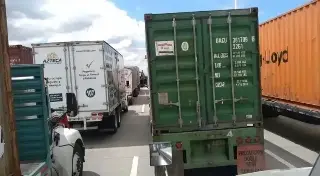 Imagen Prevén que tarde en normalizarse las operaciones en la aduana de Veracruz 