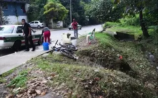Imagen Lavan taxis con agua de manantial en Xalapa, sin regulación de CMAS