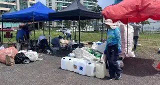 Imagen La fundación reciclemos y ayudemos piden que lleven libros y libretas para reciclar