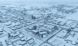 Imagen Nevada histórica en el este de Australia deja vehículos atrapados y varios accidentes
