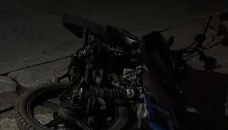 Imagen Otra de motos: derrapa motociclista en la carretera Veracruz - Xalapa