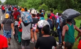 Imagen Cientos de migrantes salen en caravana del sur de México; ya no buscan llegar a EU
