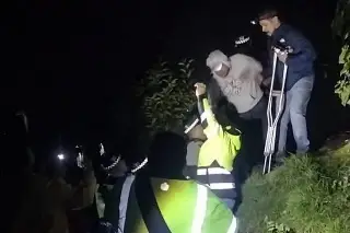 Imagen Familia hidalguense, asaltada y obligada a caminar 8 km en cerro de Veracruz