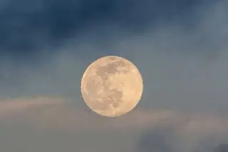 Imagen 'Luna de Esturión' de agosto alcanzó su máximo este sábado; así se vio en Veracruz