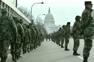 Imagen Chicago se opone a despliegue de la Guardia Nacional propuesta por Trump, como lo hizo en Washington